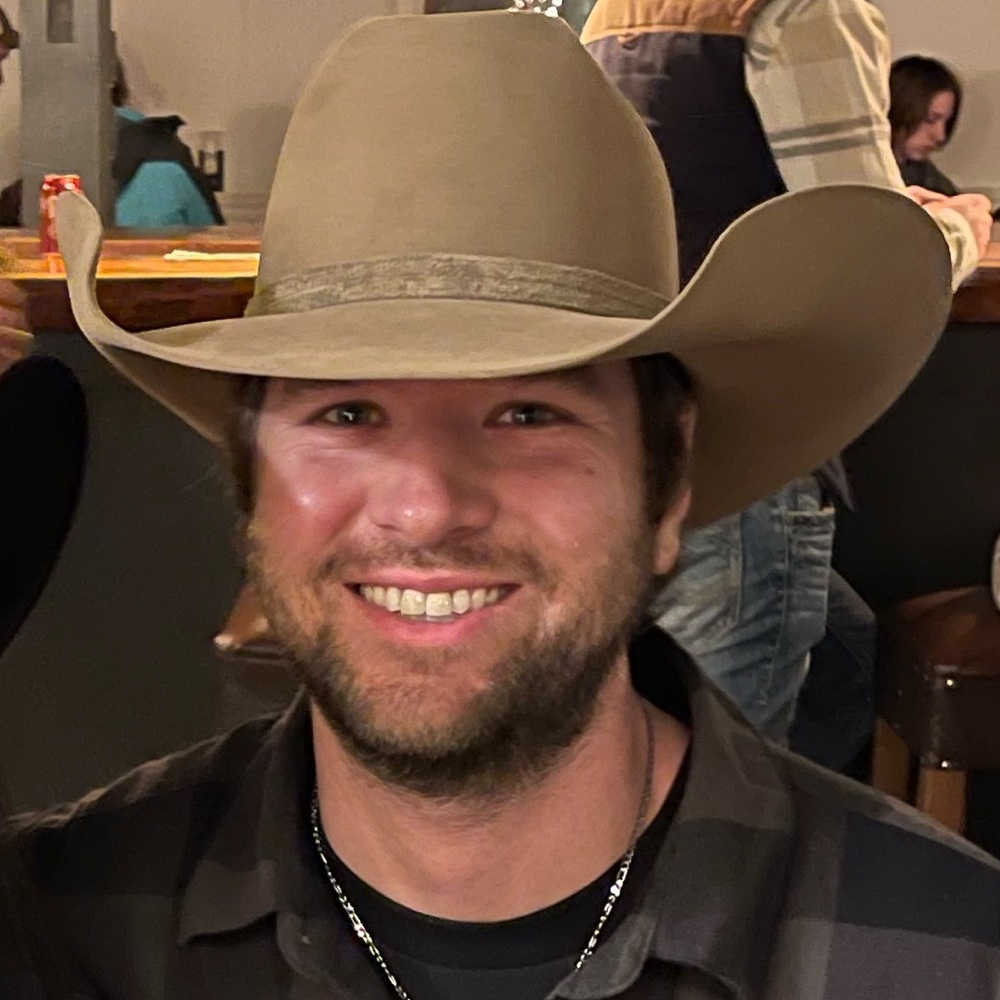 Meet your Posher, Cowboy - Picture 3 of 3
